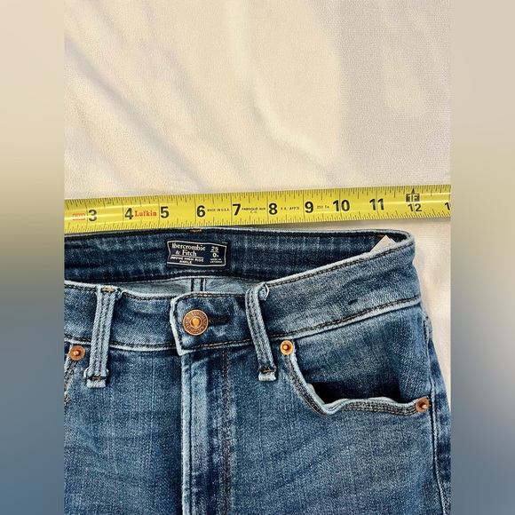 Abercrombie and Fitch Simone High Rise Ankle Jeans - Picture 5 of 5